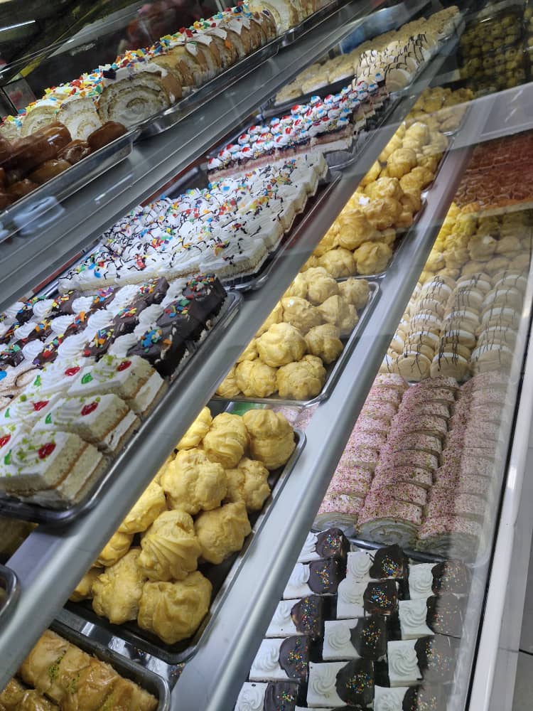 تهیه شیرینی‌های سفارشی